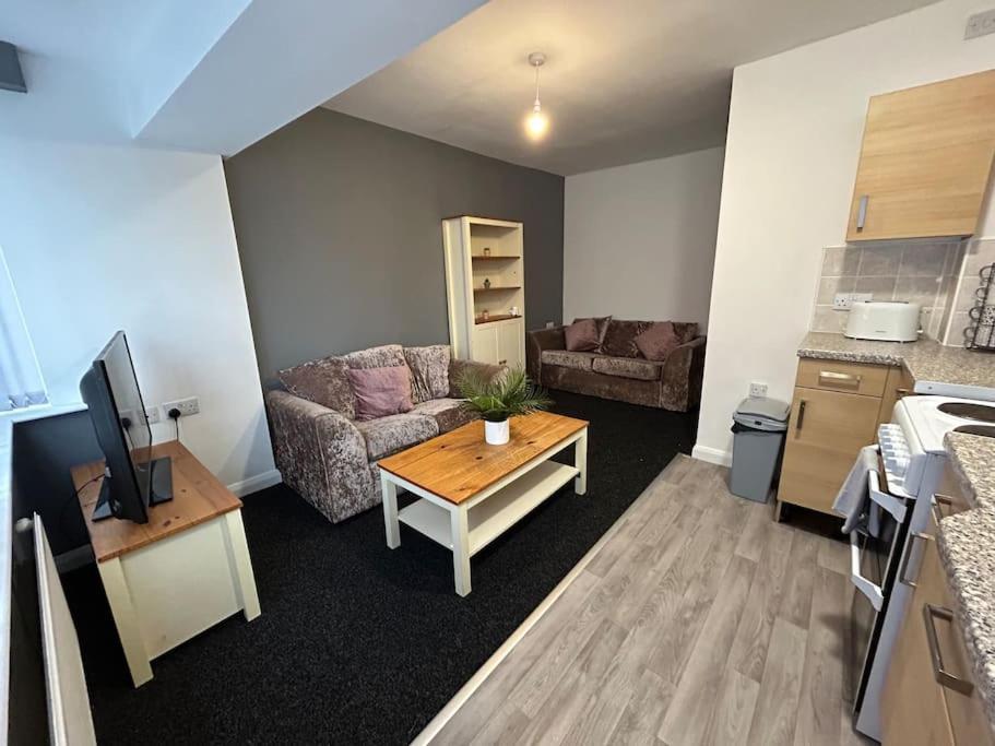 Two Bedroom Apartment Room 18 Stockton-on-Tees Dış mekan fotoğraf